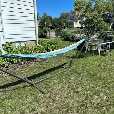 Lyndale Oasis-2