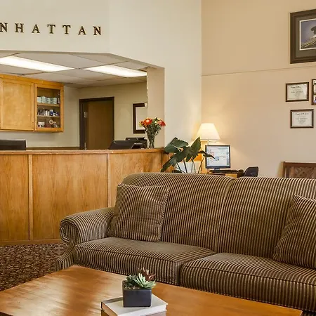Super 8 By Wyndham Manhattan Ks-3