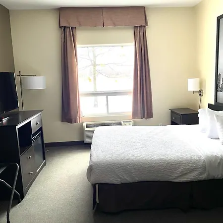Super 8 By Wyndham Barrie South-2