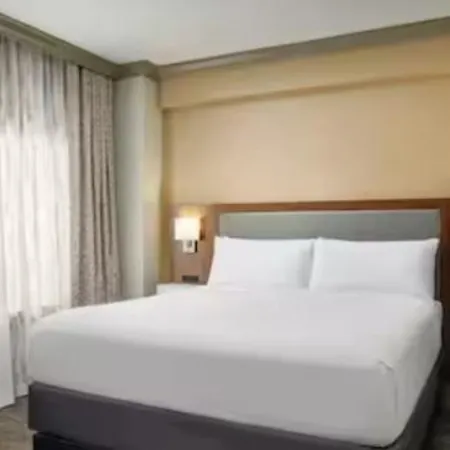Hampton Inn & Suites New Orleans Canal St. French Quarter-2