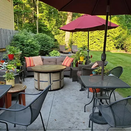 Twin Oaks Inn-2
