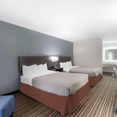 Downtown Inn & Studio Suites-3