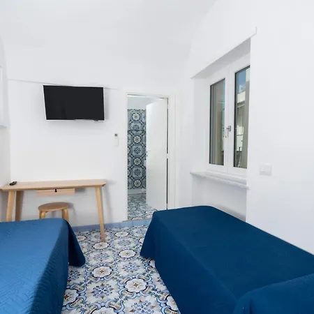 Guest House La Piazzetta-3