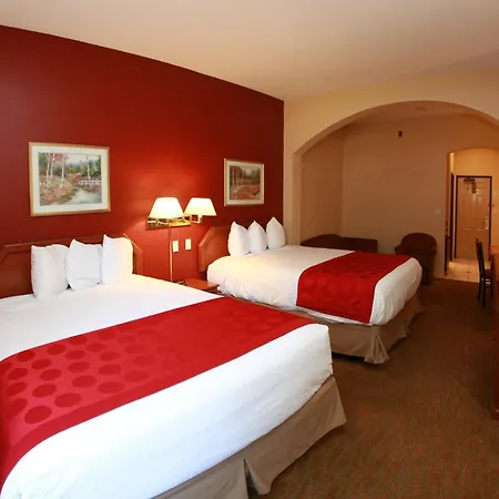 Ramada By Wyndham Fresno Northwest-3