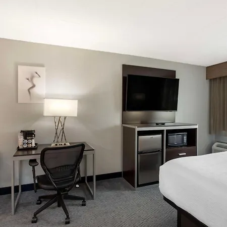 Best Western Plus Reading Inn & Suites-2