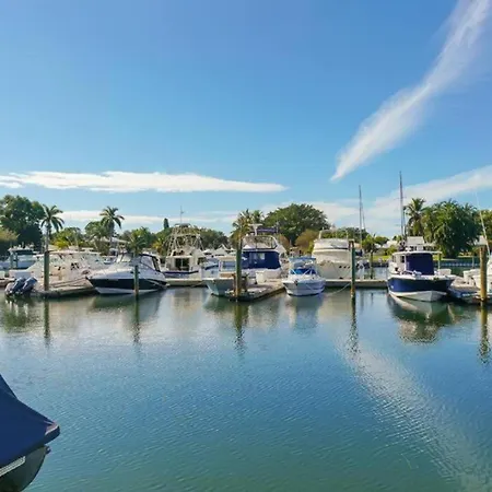 Getaway At The Marina-3