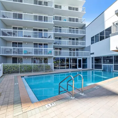 Pelican Beach Resort Unit 1109-2