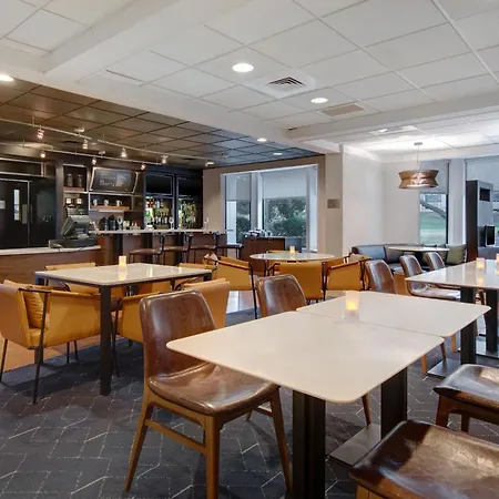 Courtyard By Marriott State College-3
