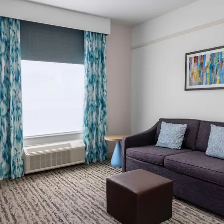 Hilton Garden Inn West Palm Beach Airport-3