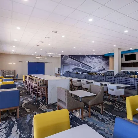 Hawthorn Extended Stay By Wyndham Wichita Airport-2