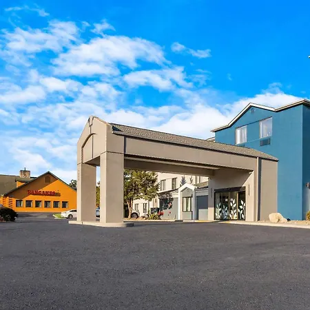 Clarion Pointe Sevierville-Pigeon Forge-3