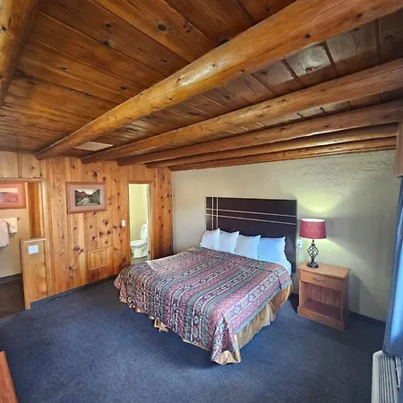 Redrock Country Inn-3