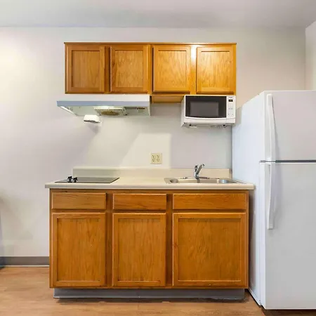 Woodspring Suites Fayetteville I-49-2