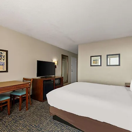 Comfort Inn On The Ocean-3