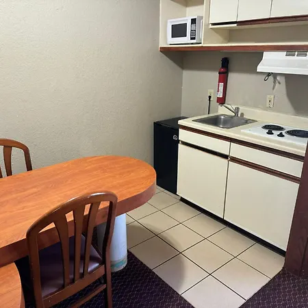 Fiesta Inn And Suites Medical Center I-10-2