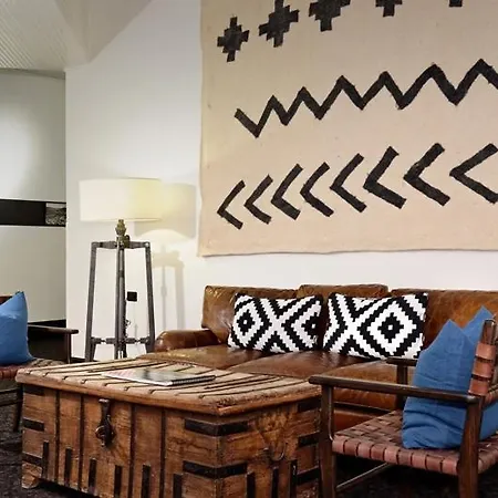 Independence Square 310, Chic, Remodeled Studio W/ Great Location In Aspen, A/C, & Kitchenette-2