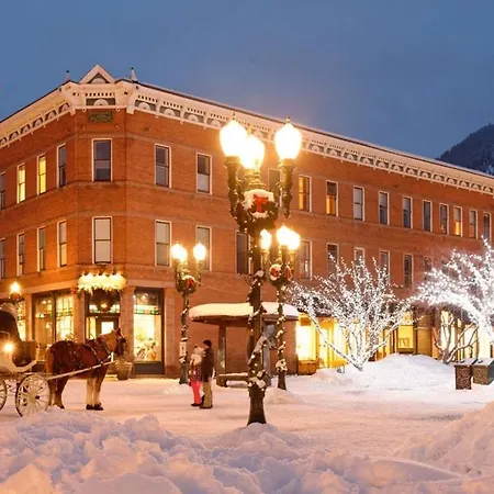 Independence Square Unit 313, Downtown Hotel Room In Aspen With Rooftop Hot Tub-2