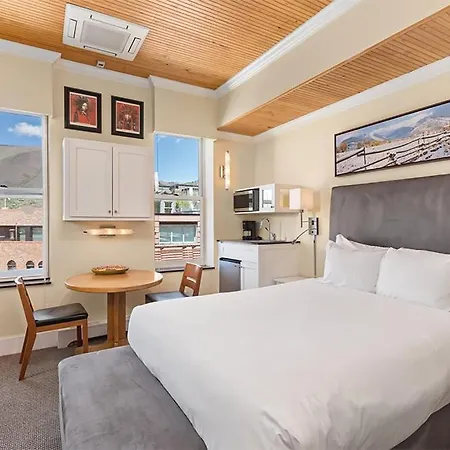 Independence Square 305, Remodeled, 3Rd Floor Hotel Room In Aspen'S Best Location-3
