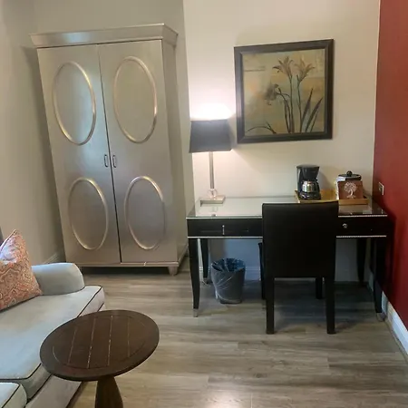 L.A. Sky Boutique Hotel-2