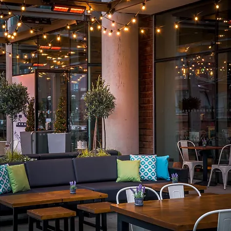 Doubletree By Hilton Leeds-3