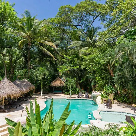 Banana Beach Bungalows-3