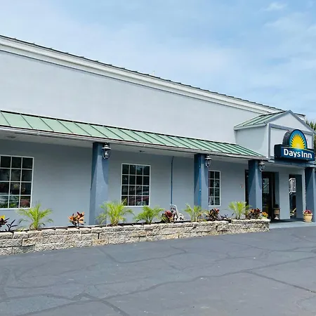 Days Inn By Wyndham Fort Walton Beach-3