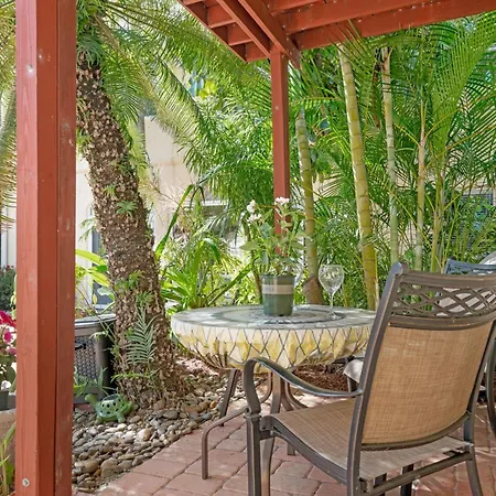 Banyan House Vacation Rentals-2