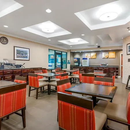 Comfort Suites Near Mcas Beaufort-2