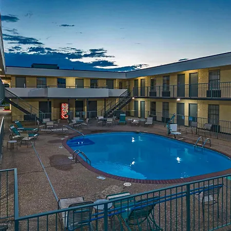 Quality Inn-3