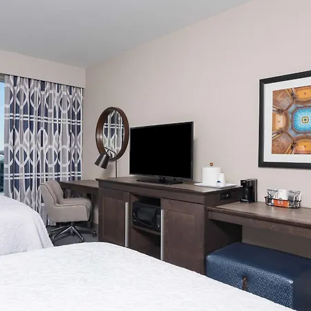 Hampton Inn & Suites Indianapolis-Keystone, In-2