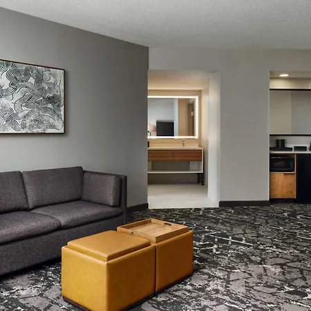 Embassy Suites By Hilton Hampton Convention Center-3