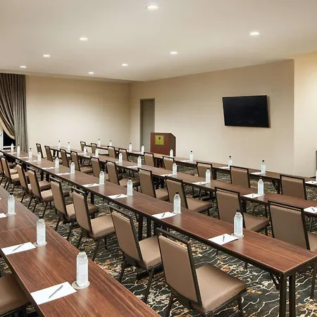 Embassy Suites Huntsville-3