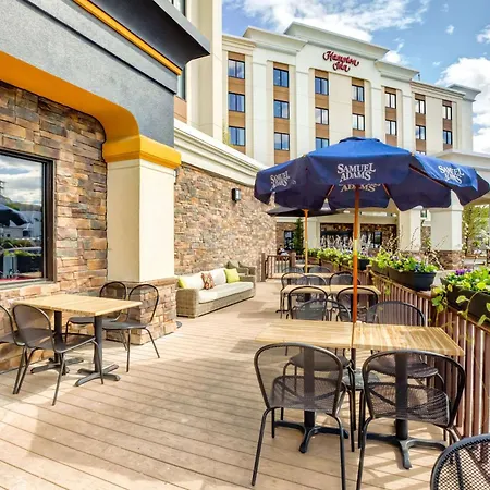 Hampton Inn Boston-Norwood-3