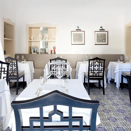 Hotel Canasta-2