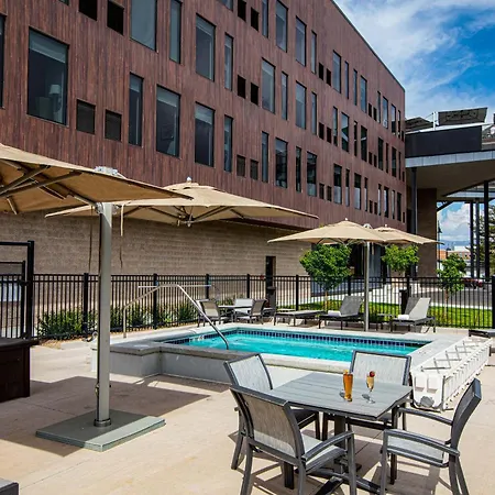 Hotel Maverick-2
