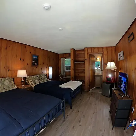 Heart Of The Berkshires Motel-2