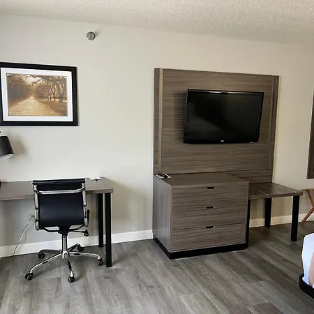 Quality Inn & Suites Red Wing-3