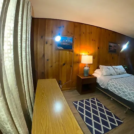 Heart Of The Berkshires Motel-3