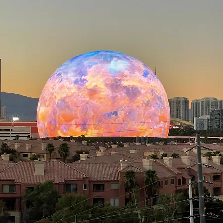 Modern Oasis Steps Away From The Las Vegas Strip-2