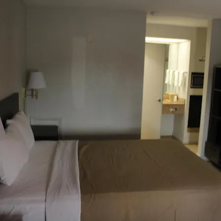 Vip Inn And Suites-3