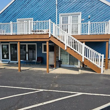 Knights Inn Mackinaw City-2