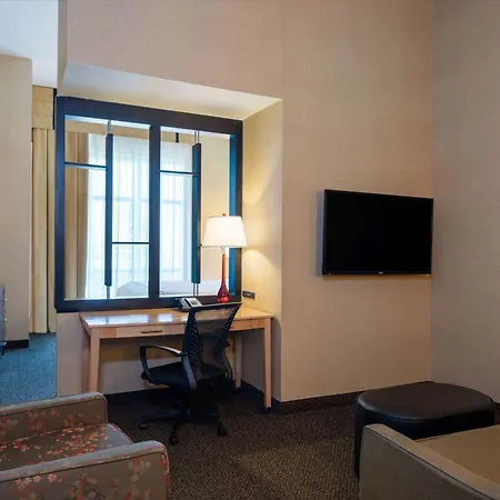 Wyndham Noblesville-3