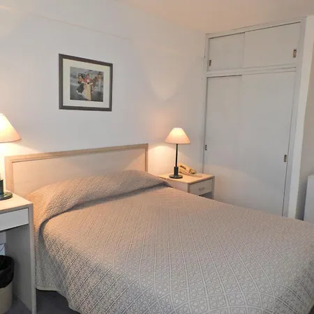 Hotel Tres Cruces-3