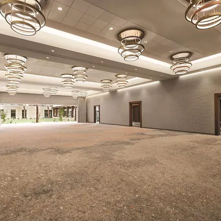 Hilton North Scottsdale At Cavasson-2