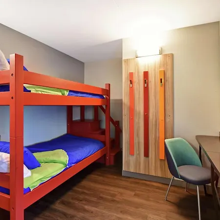 Tru By Hilton Pigeon Forge-3