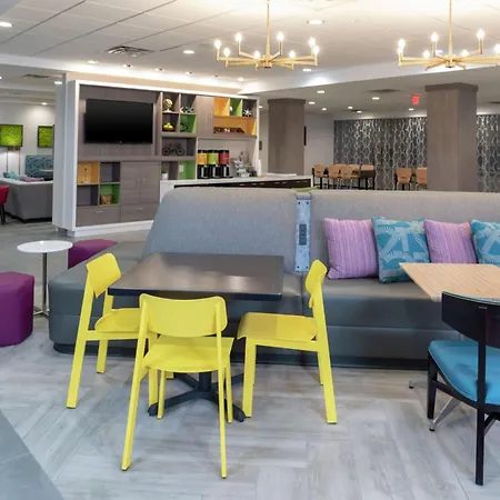 Home2 Suites By Hilton Indianapolis Airport-3
