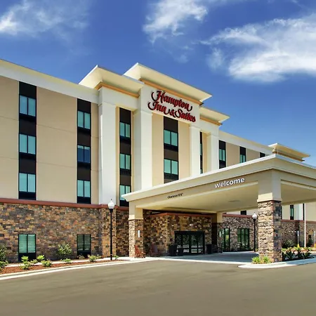 Hampton Inn & Suites By Hilton Southport-3