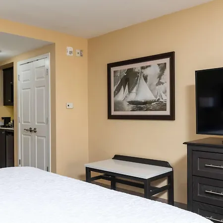 Hampton Inn Holland-2