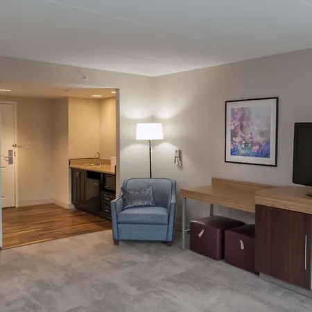 Hampton Inn Doylestown-3