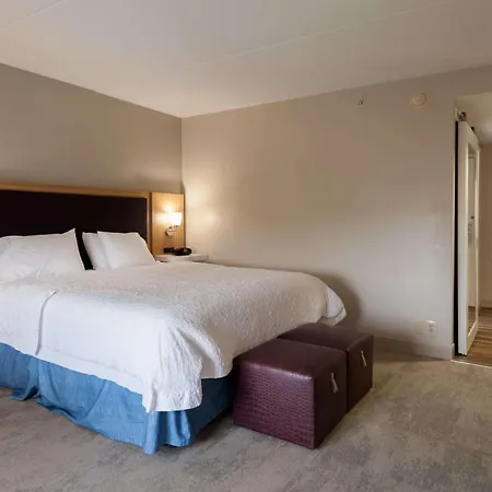 Hampton Inn Doylestown-2